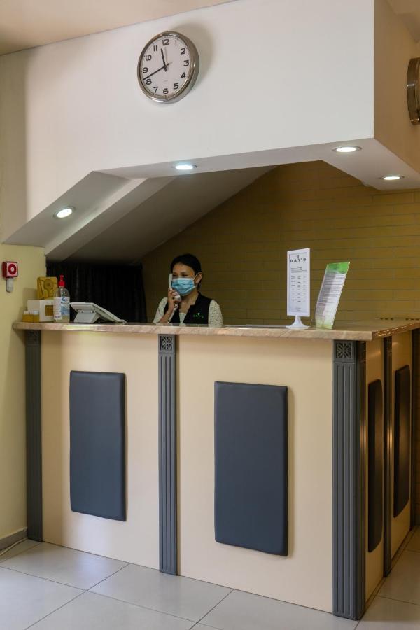 7 Days Hotel アルマトイ エクステリア 写真